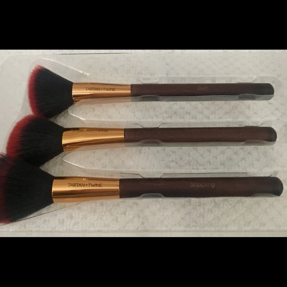 NWOT Ulta Tartan & Twine Contour & Twine brushes. - Picture 3 of 3